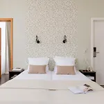 Hotel Corner House By Wp Hotels