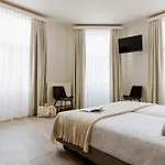 Hotel Corner House By Wp Hotels