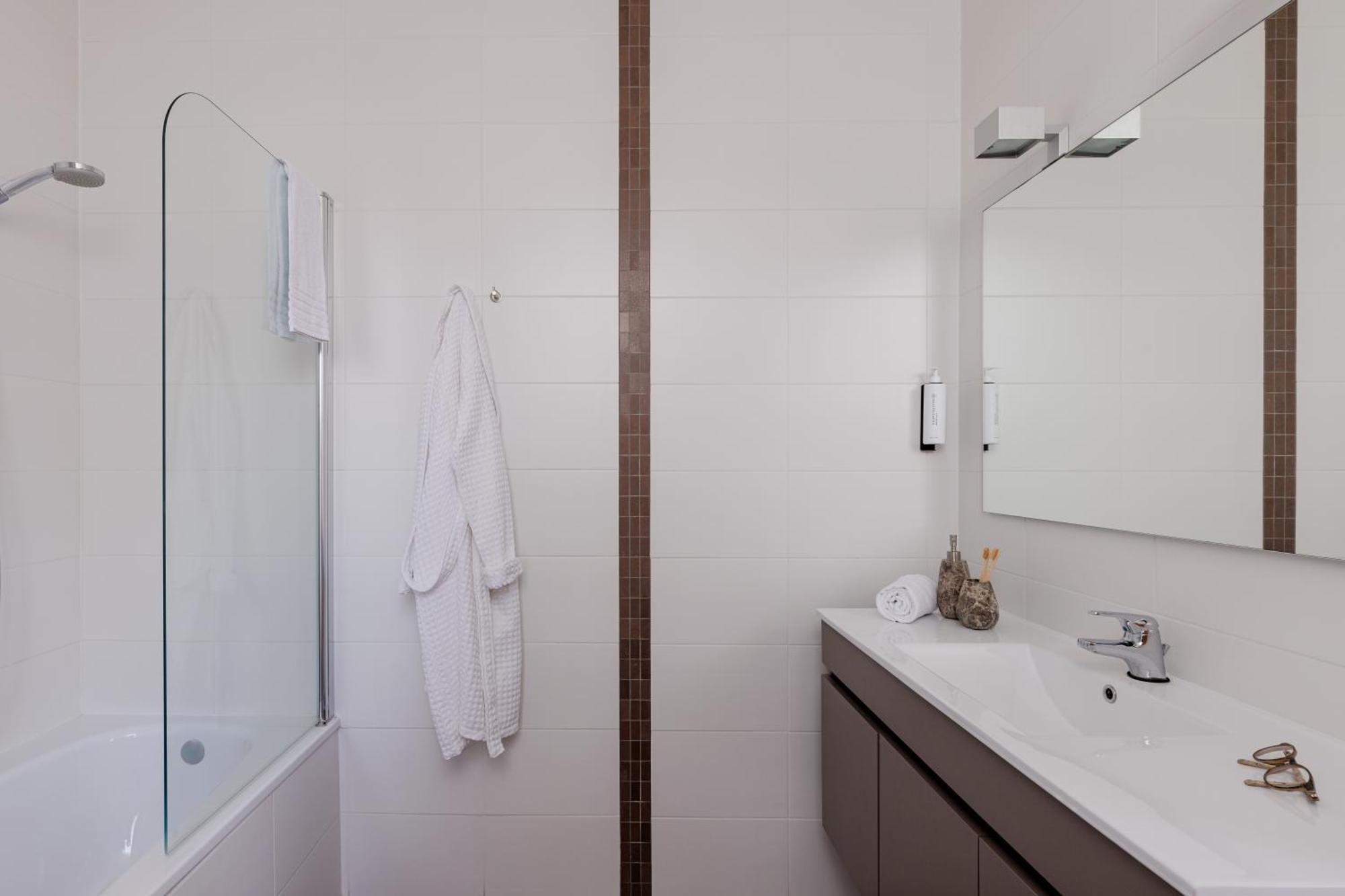 Hotel Corner House By Wp